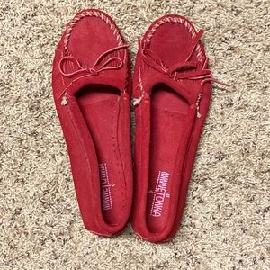 NEW Minnetonka Kilty Hardsole Driving Moccasins 9.5/10